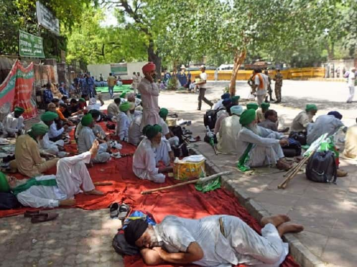 Shiromani Gurdwara Parbandhak Committee extends support to protesting wrestlers know more details here போராட்டத்தில் ஈடுபட்டு வரும் மல்யுத்த வீராங்கனைகளுக்கு குவியும் ஆதரவு..பாலியல் புகாரில் சிக்கிய பாஜக எம்பிக்கு சிக்கல்..!