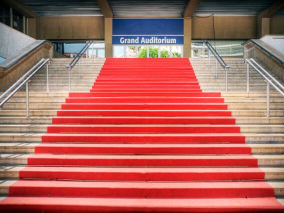 Ever Wondered How Celebs Walking The Cannes Red Carpet In Huge Gowns Watch The Movies Wearing Them? Well They Don't