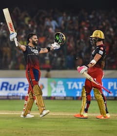 RCB vs GT : வாழ்வா? சாவா? ப்ளே - ஆப் போராட்டத்தில் பெங்களூரு அணி - நிதானமாக களமிறங்கும் குஜராத் !