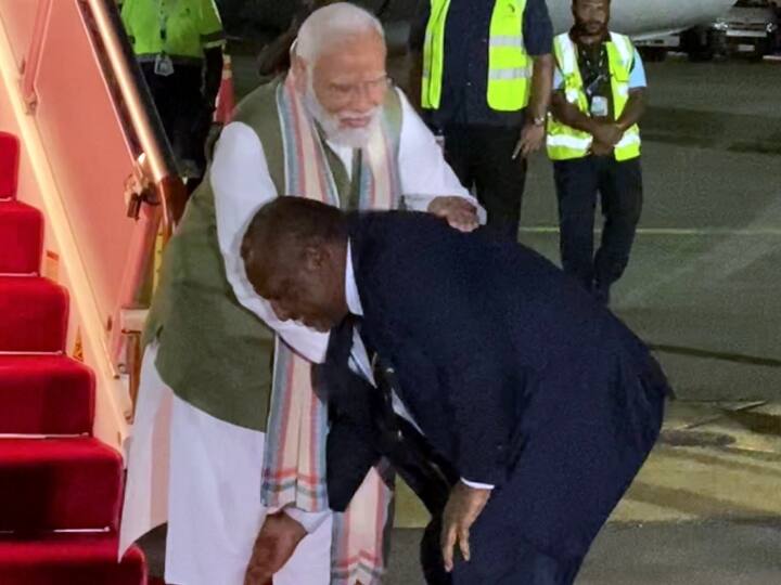 PM Modi Papua New Guinea Visit: PM Modi reached Papua New Guinea, Prime Minister James Marape welcomed him by touching his feet