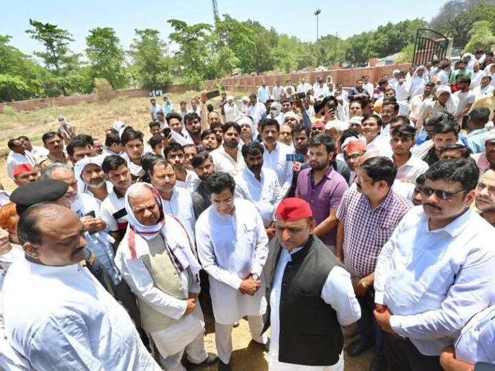 बता दें कि समद्रा देवी मुलायम सिंह यादव के बड़े भाई  सिंह यादव की पत्नी थीं. उनके निधन पर यादव परिवार एक बार फिर एकजूट नजर आया. अखिलेश यादव के साथ चाचा शिवपाल और रामगोपाल यादव भी सैफई पहुंचे.