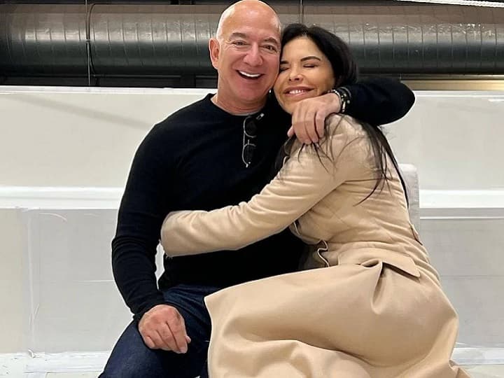 Amazon Founder Jeff Bezos Engaged To Girlfriend Lauren Sanchez: Report Jeff Bezos Engaged: 59 வயதில் காதலியை கரம்பிடிக்கிறார் அமேசான் நிறுவனர் ஜெஃப் பெசோஸ்.. யார் அந்த தொழிலதிபர்..