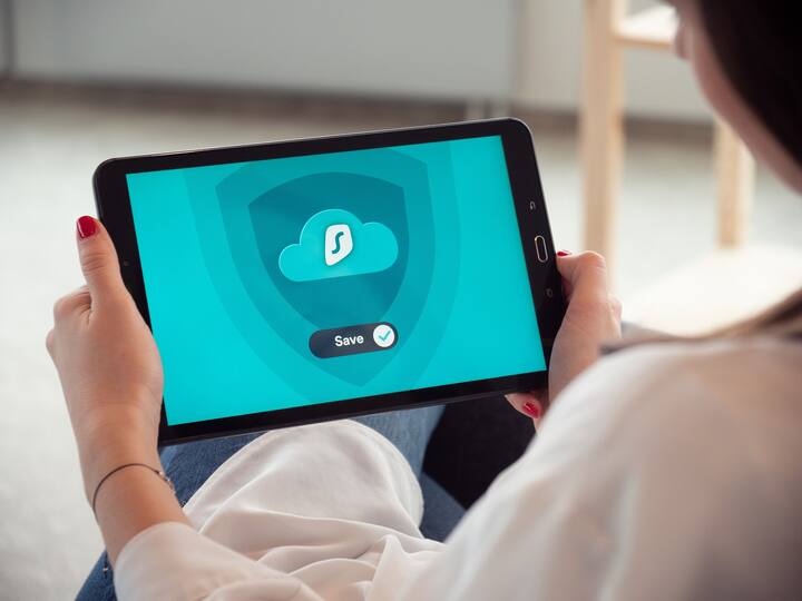 প্রথমেই যেটা খেয়াল রাখা দরকার তা হল, সব কটি গ্যাজেটে 'লকস এবং টাইমার' লাগাতে হবে। এতে একটি নির্দিষ্ট সময় পর অ্যাপগুলি নিষ্ক্রিয় হয়ে যায়।