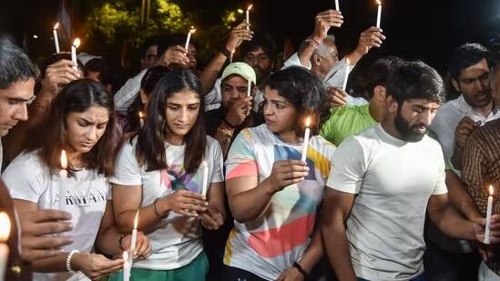 Wrestlers will take out candle march after warning! Sakshi Malik made this appeal to Khap Panchayat Wrestlers Protest: ચેતવણી બાદ કુસ્તીબાજો હવે નિકાળશે કેન્ડલ માર્ચ! સાક્ષી મલિકે ખાપ પંચાયતને કરી અપીલ
