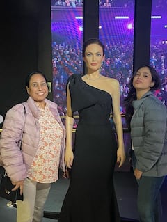 Sumona Chakravarti लंदन में फैमिली संग एंजॉय कर रही वेकेशन, TKSS की 'बिंदु' ने शेयर की शानदार तस्वीरें