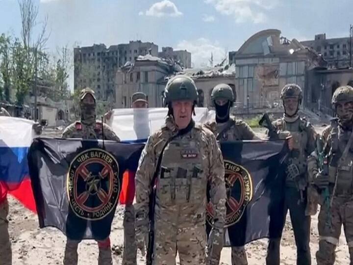 Russia Says Key Ukraine City Bakhmut Captured Putin Congratulates Troops know more details உக்ரைன் போரில் மீண்டும் திருப்பம்... முக்கிய நகரை கைப்பற்றிய ரஷியா... உச்சக்கட்ட பரபரப்பு..!