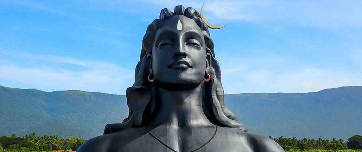 শাস্ত্র মতে, শিব পূজায় মূর্তির ফুল নিবেদন করলে সোনা দানের সমান ফল পাওয়া যায়। ধুতরা ভগবান শিবেরও খুব প্রিয়। শিবজীকে ধাতুরা নিবেদন করলে সমস্ত সংকট দূর হয়। সেই সঙ্গে এটাও বলা হয় যে শিবজিকে ধাতুরা নিবেদন করলে সন্তানের জন্ম হয়।
