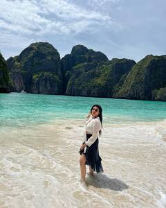 Sreemukhi Photo: થાઈલેન્ડમાં મસ્તી કરતી જોવા મળી અભિનેત્રી શ્રીમુખી, જુઓ ગોર્જિયસ તસવીરો