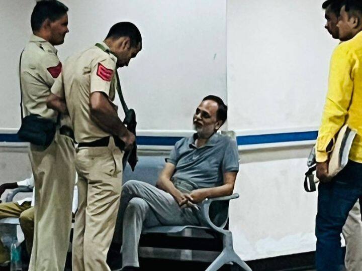 AAP leader Satyendra Jain fall sick and brought to Safdarjung Hospital from jail अचानक तबीयत बिगड़ने पर आप नेता सत्येंद्र जैन को लाया गया सफदरजंग अस्पताल, तिहाड़ में काट रहे हैं सजा