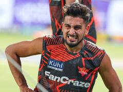 खराब फॉर्म से जूझ रहे उमरान मलिक पर भड़के वीरेंद्र सहवाग, बोले- डेल स्टेन के साथ काम करने के बाद भी... 