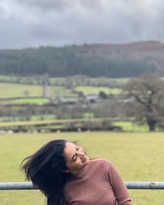 Priyanka Mohan: బ్లాక్ డ్రెస్ లో 'OG' బ్యూటీ క్రేజీ పోజులు.. అమ్మడి అందాలకు నెటిజన్స్ ఫిదా!