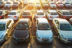 Cars Under 10 Lakh: 10 લાખ રૂપિયા સુધીના બજેટની આ કાર્સ છે શાનદાર, Apple કાર પ્લે, ક્રૂઝ કંટ્રોલ સહિત અનેક ફીચર્સની ભરમાર