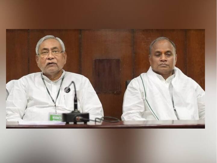 Bihar News How nitish kumar and RCP Singh became enemy for each other abpp बिहार: नीतीश कुमार के सबसे अच्छे दोस्त आरसीपी सिंह क्यों बने दुश्मन, बीजेपी में जाने की पूरी कहानी