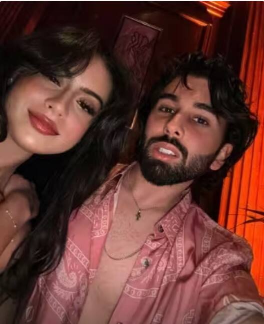 ਦੱਸਿਆ ਜਾਂਦਾ ਹੈ ਕਿ ਅਕਸਰ ਨਿਆਸਾ ਦੇਵਗਨ ਦੀਆਂ ਤਸਵੀਰਾਂ ਅਤੇ ਵੀਡੀਓਜ਼ ਵਾਇਰਲ ਹੁੰਦੀਆਂ ਰਹਿੰਦੀਆਂ ਹਨ।