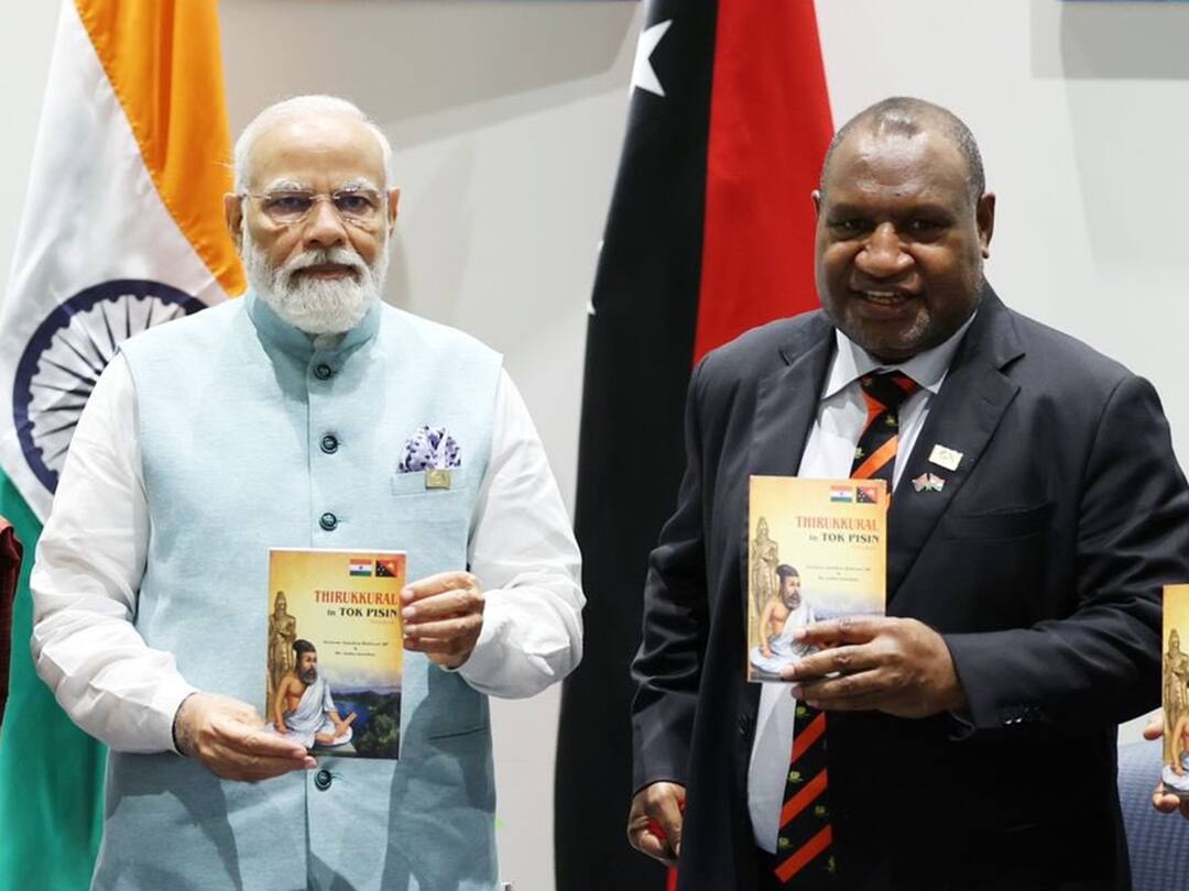 PM In Papua New Guinea: Modi Releases Tamil Classic 'Thirukkural' In Tok Pisin Language PM Narendra Modi In Papua New Guinea: PM Modi Releases Tamil Classic Thirukkural In Tok Pisin Language PM In Papua New Guinea: Modi Releases Tamil Classic 'Thirukkural' In Tok Pisin Language