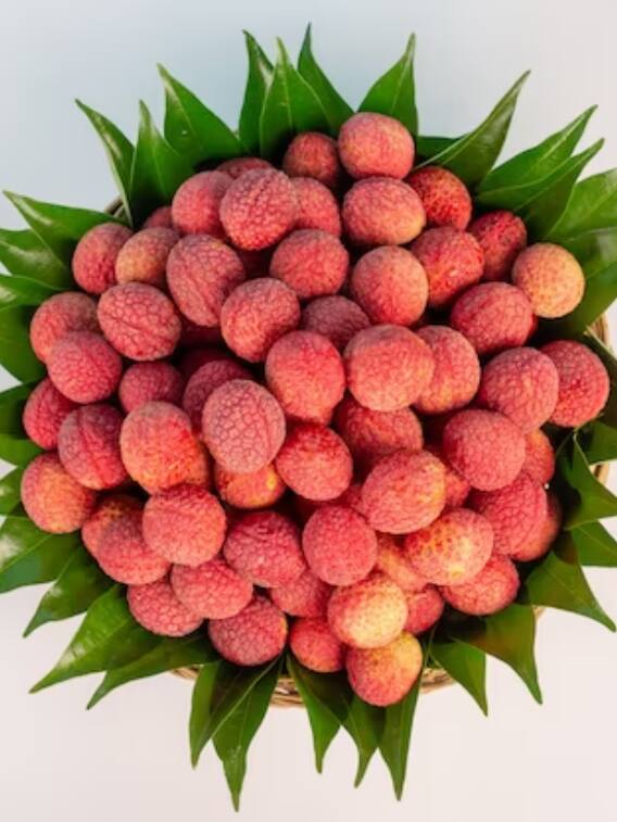 गर्मी में लीची खाने के फायदे