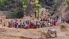 Nashik Water Crisis : 'पाण्यासारखा पैसा खर्च झाला, मात्र पाण्यासाठी आजही वणवण', नाशिकमध्ये 45 टँकरद्वारे पाणीपुरवठा