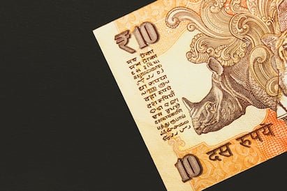 भारतीय रुपये को कैसे मिला '₹' का सिंबल? क्या है इसकी कहानी, इसे किसने बनाया?