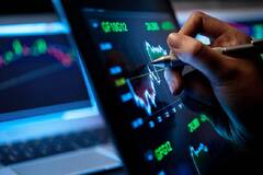 Stock Market Closing: 2000ની નોટબંધીની શેરબજાર પર ન થઈ કોઈ અસર, સેન્સેક્સમાં 230થી વધુનો ઉછાળો