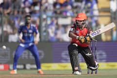 Vivrant Sharma in IPL : पदार्पणाच्या सामन्यात झळकावलं अर्धशतक, विव्रंत शर्मानं मोडला तब्बल 15 वर्ष जुना विक्रम; युवा खेळाडूची ऐतिहासिक कामगिरी