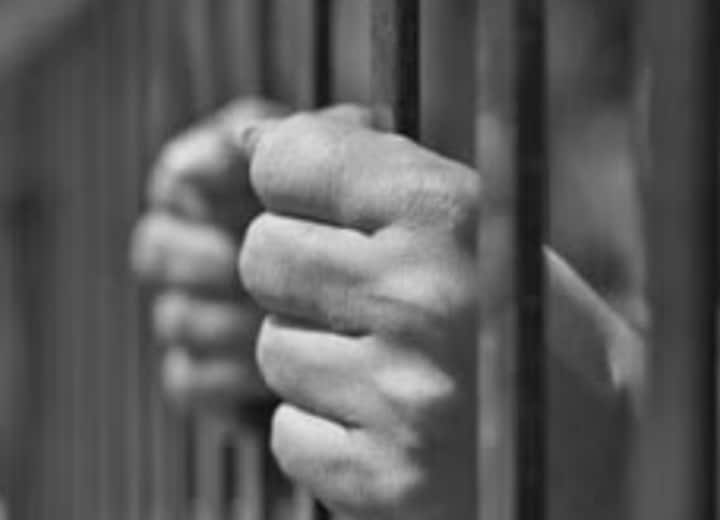 Kerala Convict Attacks Prison Officers Over Quantity Of Mutton Served To Him Kerala Convict Attacks Prison Officers Over Quantity Of Mutton Served To Him