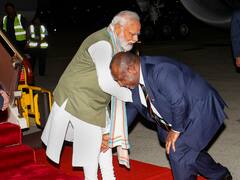 'वहां चलता है ब्लैक मैजिक, उन्हें लगा कोई जादूगर आया है...', पापुआ न्यू गिनी के पीएम ने छुए प्रधानमंत्री मोदी के पैर तो बोले संजय राउत