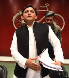 Akhilesh Yadav News: भारतीय राजनीति के धुरंधर खिलाड़ी अखिलेश यादव कितने पढ़े लिखे हैं? परिवार से मिली है विरासत