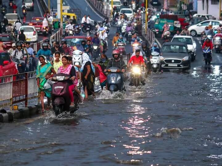 Bengaluru Rain: या घटनेबद्दल मुख्यमंत्री सिद्धरामय्या यांनी कुटुंबाप्रती शोक व्यक्त करत नुकसानभरपाई जाहीर केली आहे.