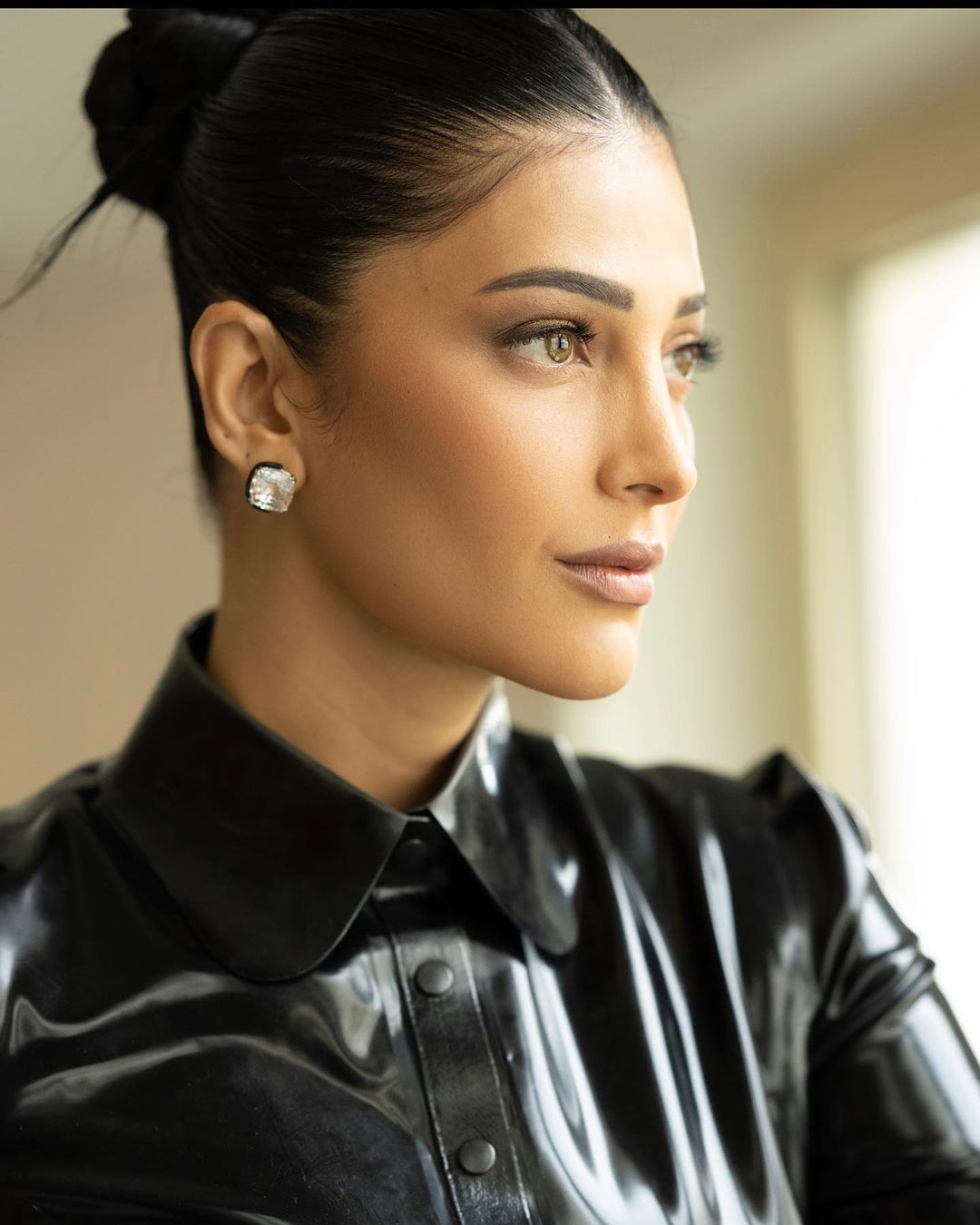 Wow.. Have a look at Shruthi Hassan s beautiful hairstyles