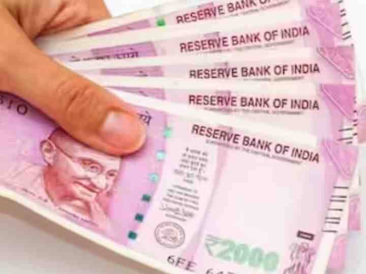 शक्तिकांत दास ने आगे कहा कि नोट बदलना क्लीन नोट पॉलिसी का हिस्सा है.