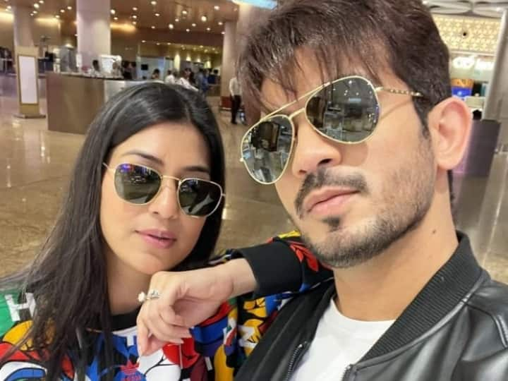 Arjun Bijlani Wedding Anniversary: अर्जुन बिजलानी ने अपनी शादीशुदा जिंदगी को लेकर कई खुलासे करते हुए अच्छे रिलेशनशिन के टिप्स दिए हैं. इस दौरान उन्होंने अपनी वाइफ नेहा स्वामी की तारीफ की है.