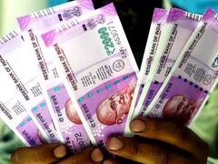 दिल्ली में व्यापारी परेशान, कहा- '100 रुपये का सामान खरीदने के लिए 2000 का नोट दे रहे लोग'