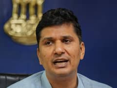 मंत्री सौरभ भारद्वाज पर भारी पड़े IAS राजशेखर, विशेष सचिव को सतर्कता विभाग में फिर किया गया बहाल