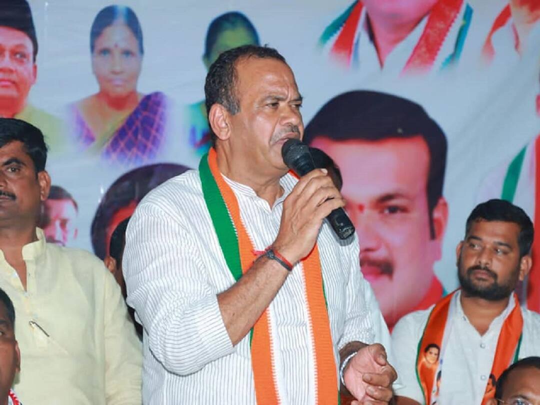 MP Komati reddy venkat reddy makes key comments in his birthday celebrations Komatireddy Venkat Reddy: పదవి కోసం పాకులాడను, ప్రజల కోసం దేనికైనా రెడీ - కోమటిరెడ్డి కీలక వ్యాఖ్యలు
