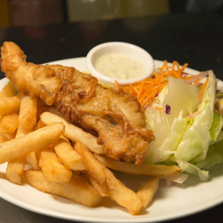 ভাজা খাবার- প্যাকটবন্দি ভুজিয়া, চিপস-সহ বিভিন্ন রকমের ভাজা খাবার এড়াতে হবে। এই ধরনের খাবারের অভ্যাস গড়ে উঠলে ডায়াবেটিসের সমস্যা হতে পারে।