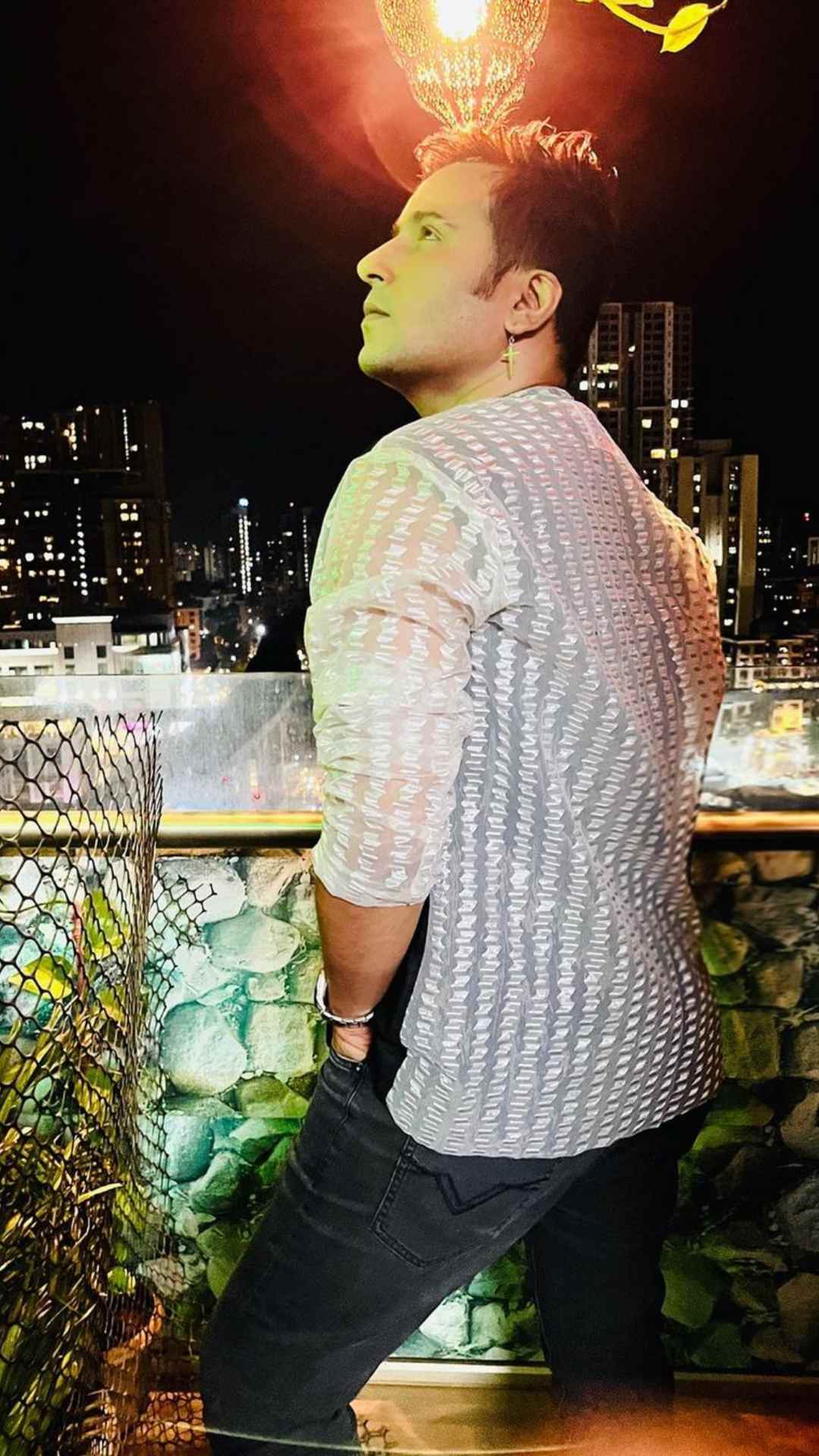 मीडिया  रिपोर्ट के अनुसार आदित्य सिंह राजपूत की कुल नेटवर्थ 41 करोड़ रुपये थी