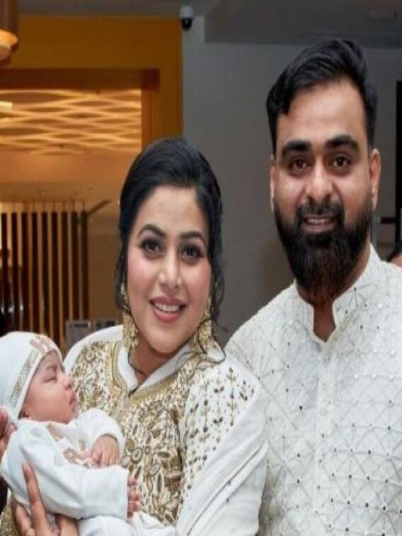 கணவர், குழந்தையுடன் முதல் பிறந்தநாளை கொண்டாடும் நடிகை ஷாம்னா காசிம்