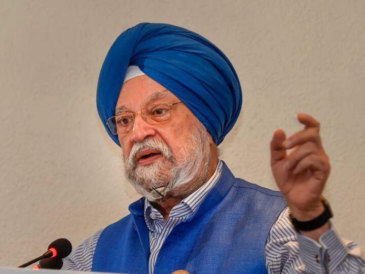 Hardeep Singh Puri Reply On Shashi Tharoor Tweet Over New Parliament Opening Congress has habit of raking controversies New Parliament Inauguration: 'विवाद खड़ा करना कांग्रेस की आदत', नए संसद भवन पर थरूर के वार पर केंद्रीय मंत्री हरदीप पुरी का पलटवार