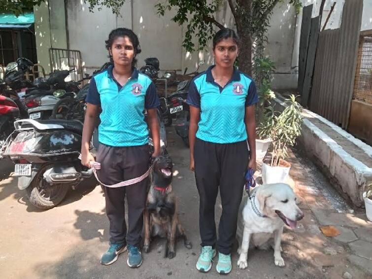 Coimbatore First time in Tamil Nadu police department appointed two women constables to handle sniffer dogs TNN TN Police: தமிழ்நாட்டில் முதல் முறையாக மோப்ப நாய்களை கையாள 2 பெண் காவலர்கள் நியமனம் - எங்கு தெரியுமா..?
