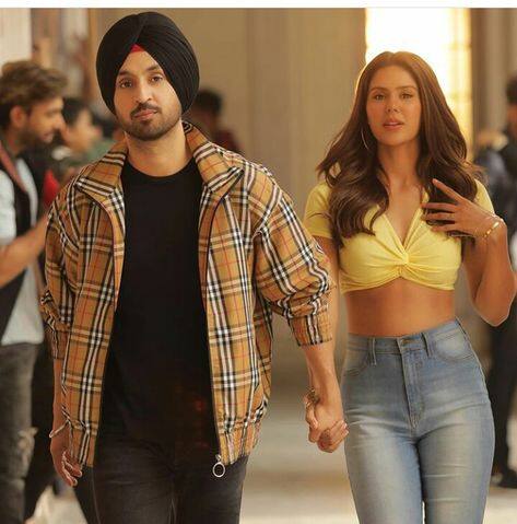 ਕਾਬਿਲੇਗ਼ੌਰ ਹੈ ਕਿ 'ਜੋੜੀ' ਫਿਲਮ 5 ਮਈ 2023 ਨੂੰ ਸਿਨੇਮਾਘਰਾਂ 'ਚ ਰਿਲੀਜ਼ ਹੋਈ ਸੀ। ਇਸ ਫਿਲਮ 'ਚ ਦਿਲਜੀਤ ਦੋਸਾਂਝ-ਨਿਮਰਤ ਖਹਿਰਾ ਮੁੱਖ ਕਿਰਦਾਰਾਂ 'ਚ ਨਜ਼ਰ ਆਏ ਸੀ। ਦਿਲਜੀਤ-ਨਿਮਰਤ ਨੇ ਪਰਦੇ 'ਤੇ ਚਮਕੀਲਾ-ਅਮਰਜੋਤ ਦੀ ਲਵ ਸਟੋਰੀ ਨੂੰ ਜ਼ਿੰਦਾ ਕੀਤਾ ਸੀ।