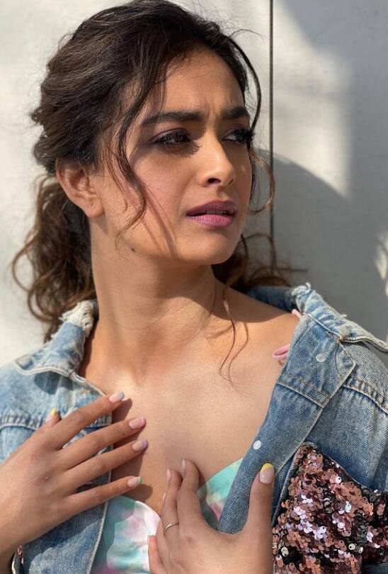 किर्तीचा 'मामन्न' हा सिनेमा लवकरच नेटफ्लिक्सवर प्रदर्शित होणार आहे.