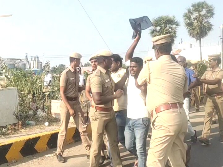 Black Flag Protest: மீண்டும் மீண்டும் மயிலாடுதுறை மாவட்டத்தில் ஆளுநருக்கு கருப்பு கொடி - இந்திய ஜனநாயக வாலிபர் சங்கத்தினர் கைது