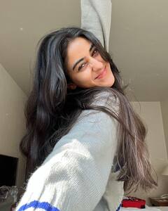 Sakshi Vaidya Latest Photos : 'ఏజెంట్' ఫ్లాప్ అయినా వరుణ్ తేజ్ సినిమా ఉందిగా సాక్షి!