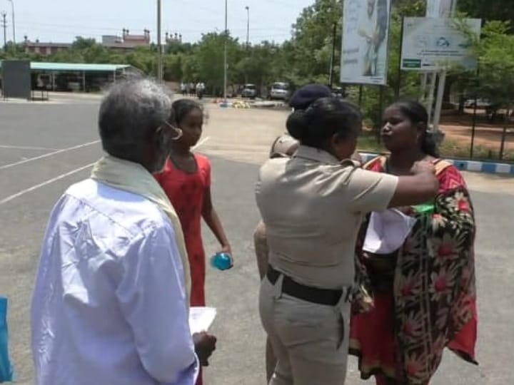 Karur: பட்டா பெயர் திருத்தம் செய்து தராமல் அதிகாரிகள் அலைக்கழிப்பு -  சிறுவர், சிறுமியுடன் 5 பேர் தீக்குளிக்க முயற்சி