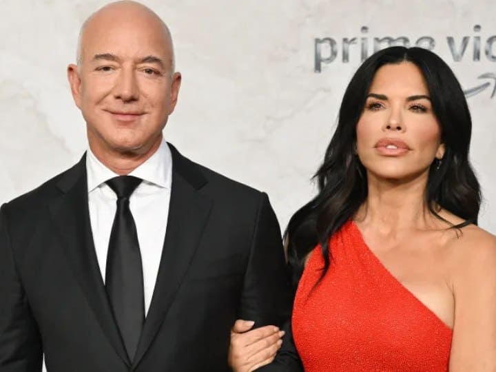 Amazon Founder Jeff Bezos gets engaged with girlfriend Lauren Sanchez Know All About his Realationship Amazon के फाउंडर जेफ बेजोस ने अपनी गर्लफ्रेंड से कर ली सगाई! 50 करोड़ डॉलर वाली नाव की डेडिकेट 