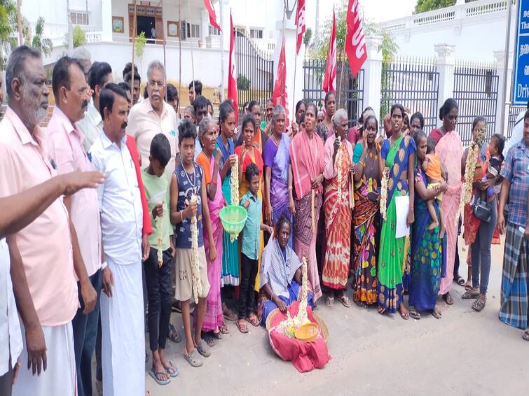 Thanjavur Protest of selling flowers on behalf of AITUC condemning the municipal administration TNN தஞ்சையில் வியாபாரம் செய்பவர்களை விரட்டக் கூடாது - மாநகராட்சி நிர்வாகத்தை கண்டித்து  பூ விற்கும் போராட்டம்