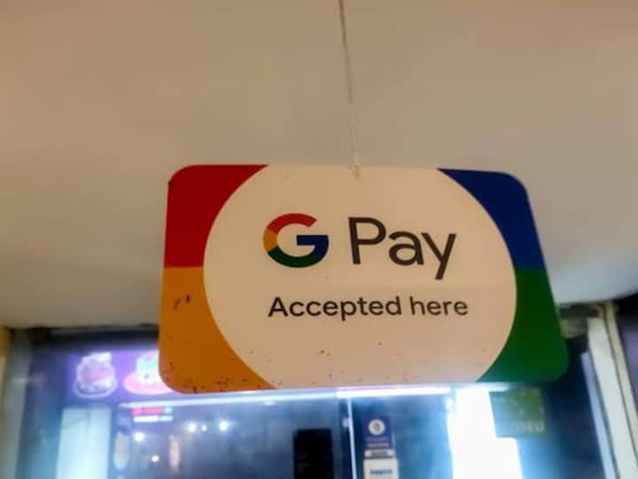 Google pay users can now pay through Rupay credit card check list of bank that app supports Google Pay में अब RuPay क्रेडिट कार्ड से भी कर पाएंगे UPI पेमेंट, सिर्फ इन बैंकों के कार्ड चलेंगे