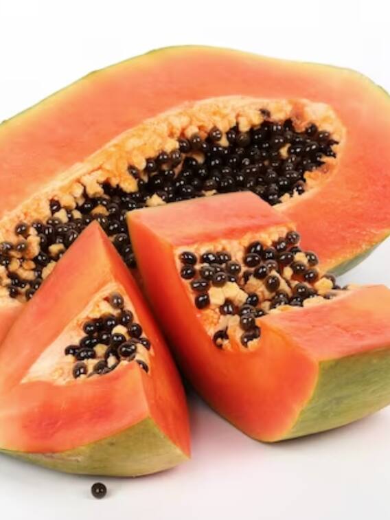 पपीता के साथ भूलकर न खाएं ये चीजें