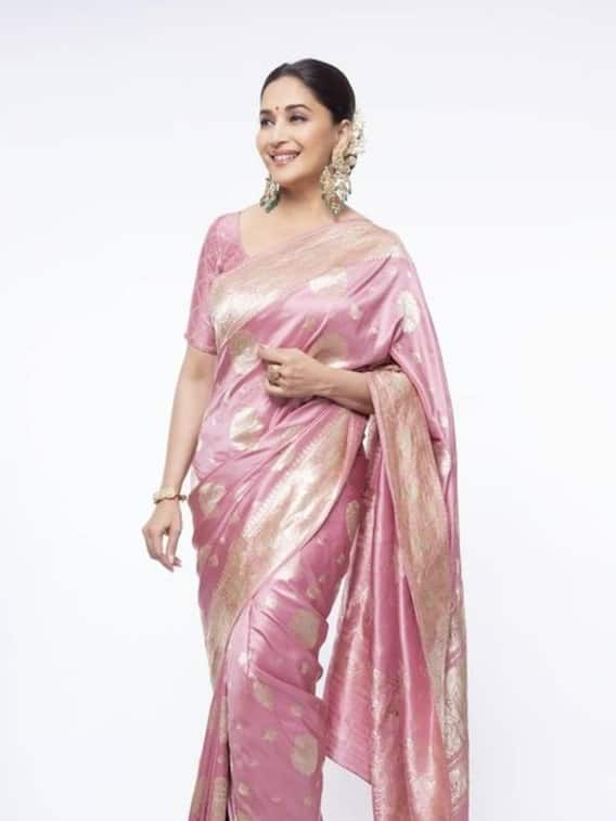 ये देसी लुक्स हैं शादी के फंक्शंस के लिए परफेक्ट