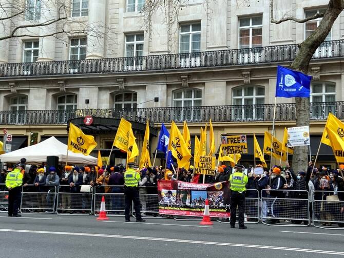NIA Reaches London To Investigate Attack During Protest At Indian Embassy In London | लंदन पहुंची NIA ! प्रदर्शन के दौरान भारतीय दूतावास पर खालिस्तान सर्मथकों के हमले की करेगी जांच